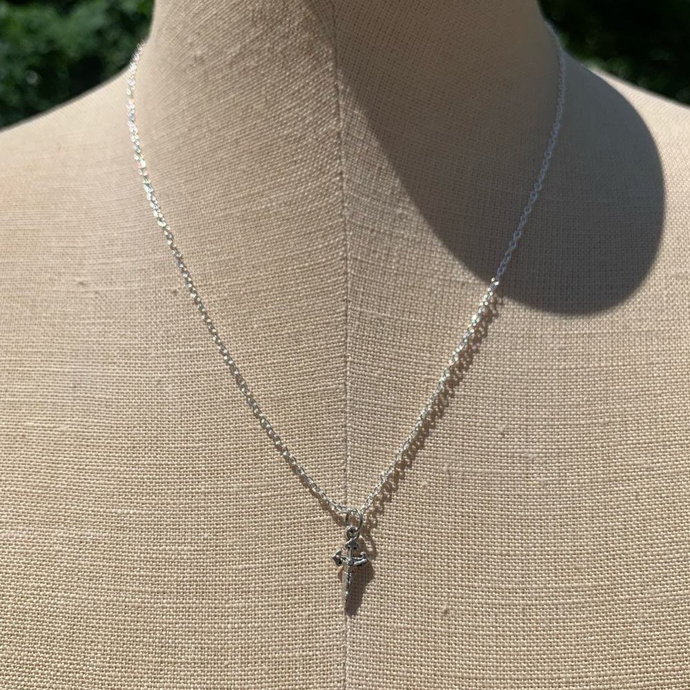NWT Sterling Silver Plated Chain & Crucifix Alloy Metal Charm Necklace - Picture 13 of 16